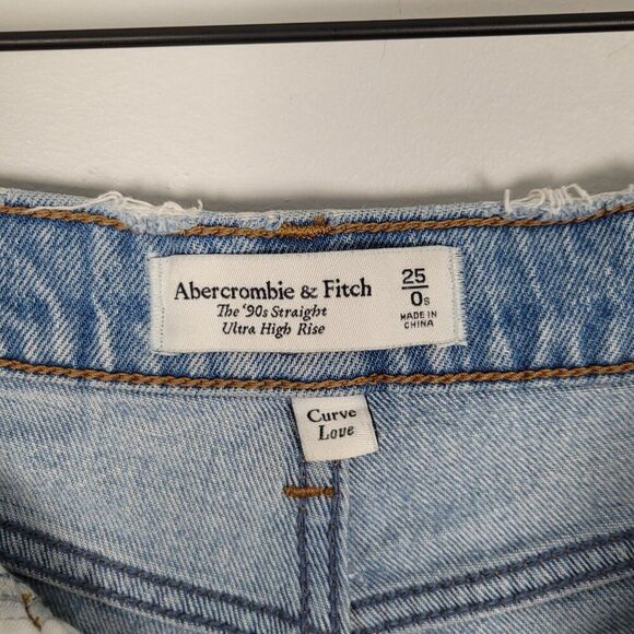 Abercrombie & Fitch Size 25S The 90s Straight Ultra High Rise Jeans Side Slits - Picture 13 of 13